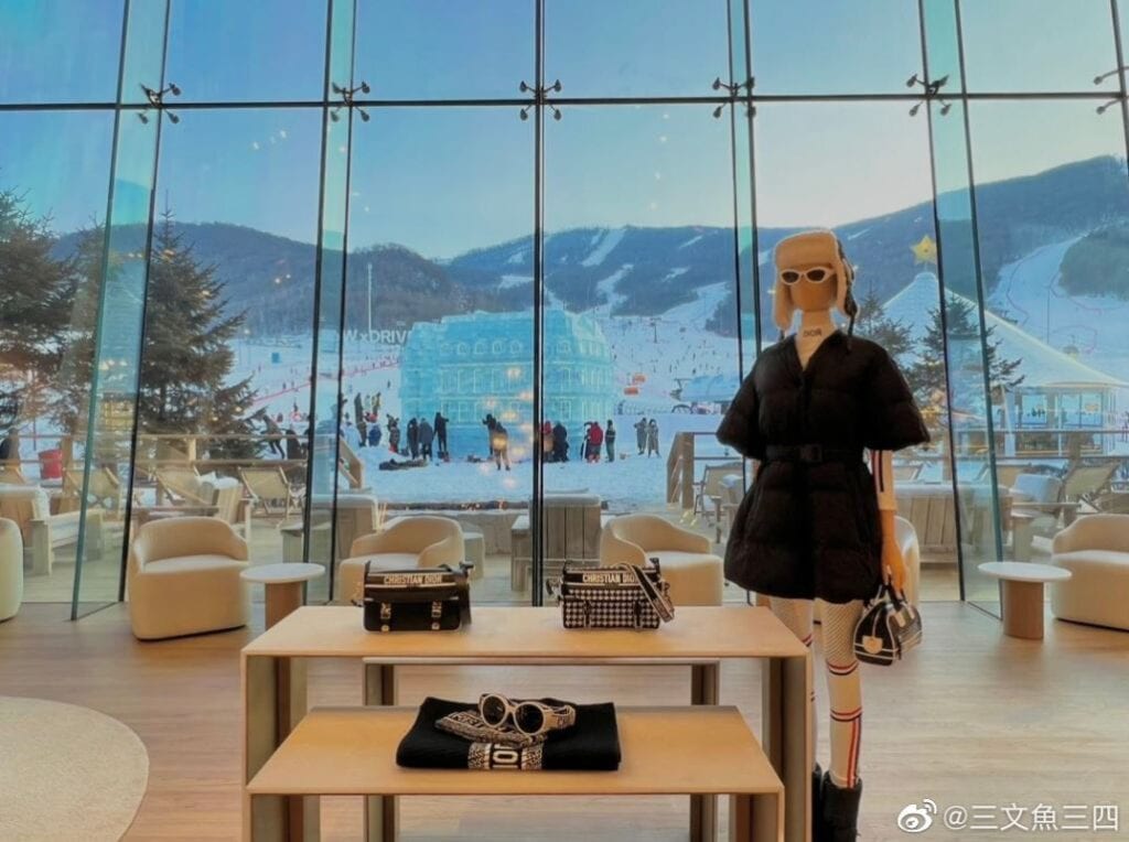 Dior pop-up store fashion display